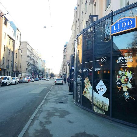 Апартаменти Tiny Non-Smoking Caka & Free Parking Рига Екстер'єр фото